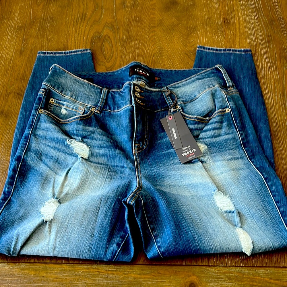 Torrid distressed denim jeggings